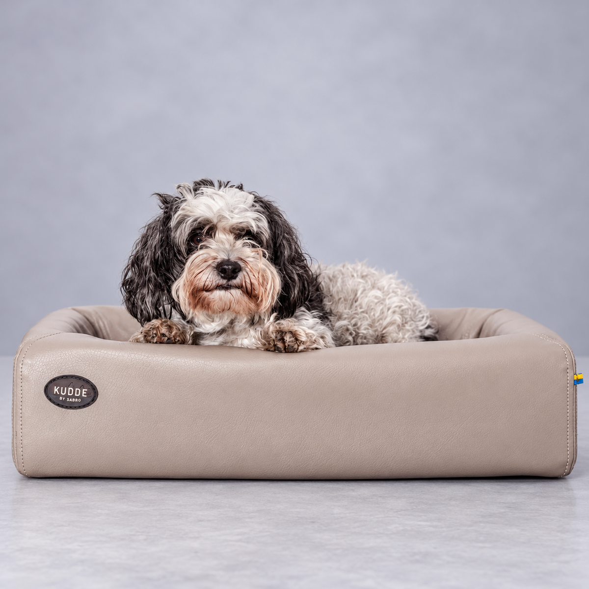 SABRO KUDDE Faux Leather Dog Bed – Wipe-Clean, Cold or Memory Foam